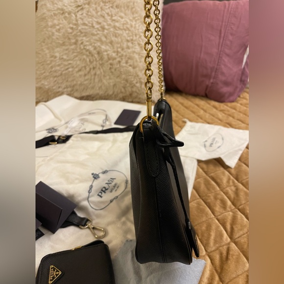 PRADA RE-EDITION 2005 HANDBAG IN BLACK LEATHER SAFFIANO - Picture 3 of 9